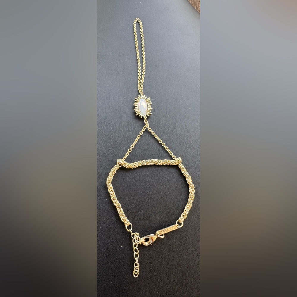 Kendra Scott Toby Gold & White Pearlescent Hand Bracelet/Chain - Picture 4 of 4